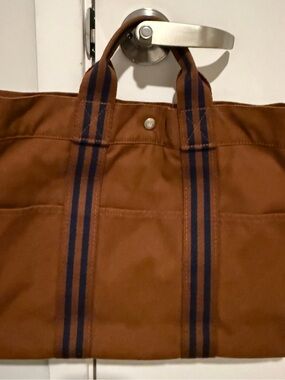 Hermès Foure Tote MM Canvas with Navy Blue Stripes